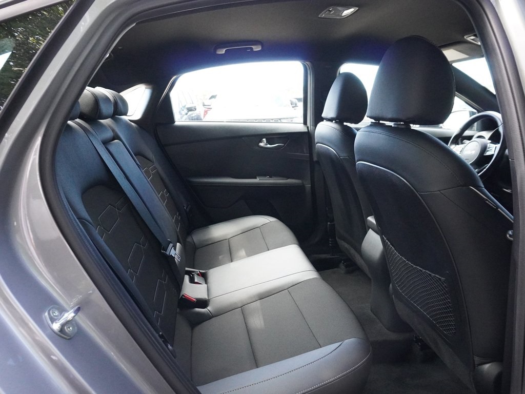 2023 Kia Forte GT-Line photo 33