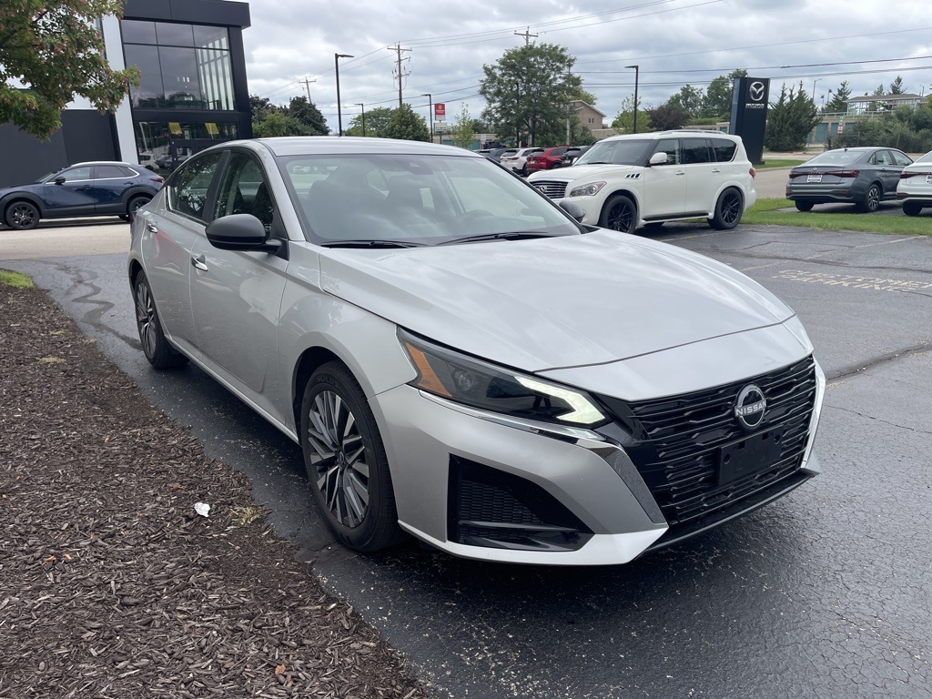 2025 Nissan Altima 2.5 SV photo 4
