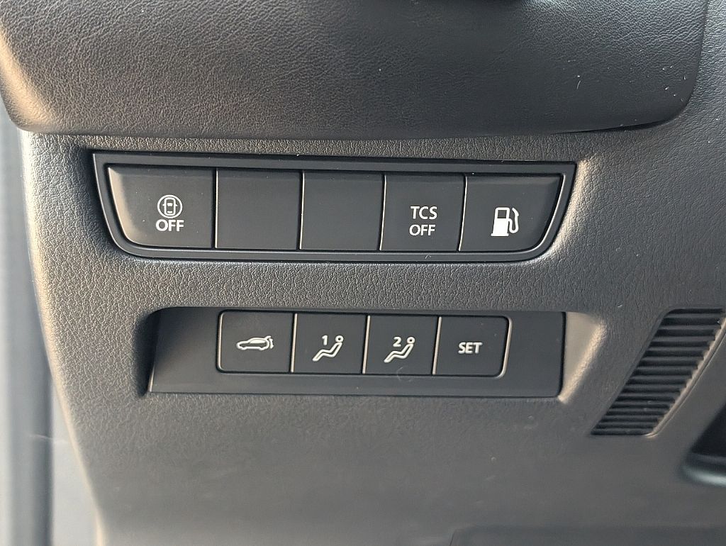 2025 Mazda CX-50 Premium Plus photo 24