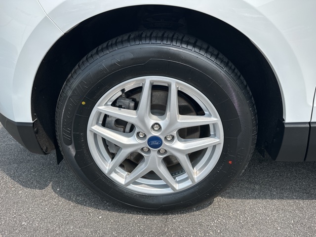 2022 Ford Edge SEL photo 28