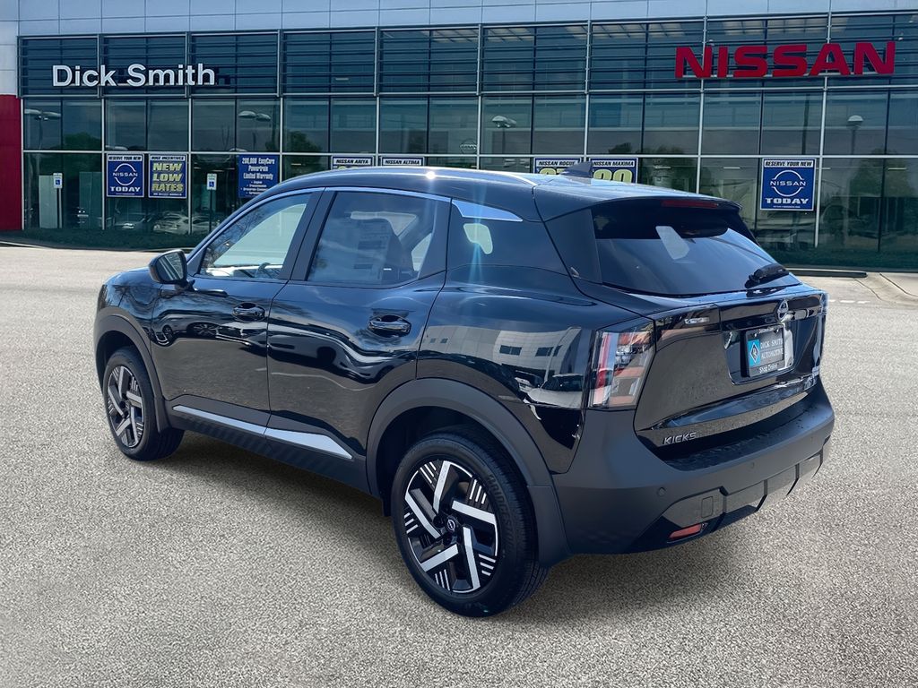 2026 Nissan Kicks SV photo 4