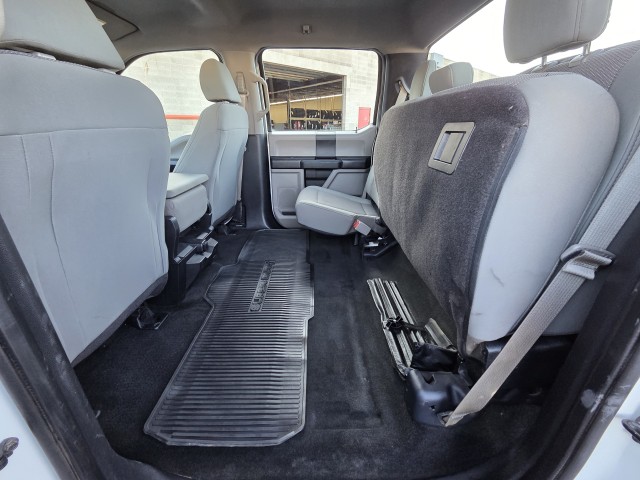 2017 Ford F-350 Platinum photo 36
