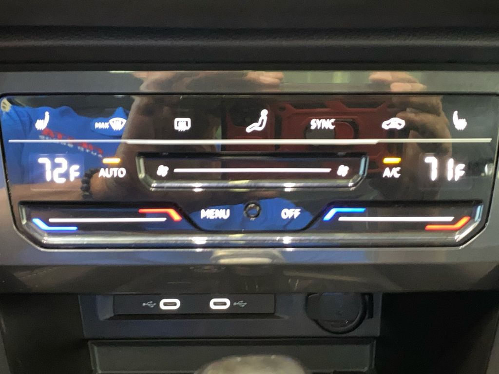 2024 Volkswagen Tiguan SE photo 24