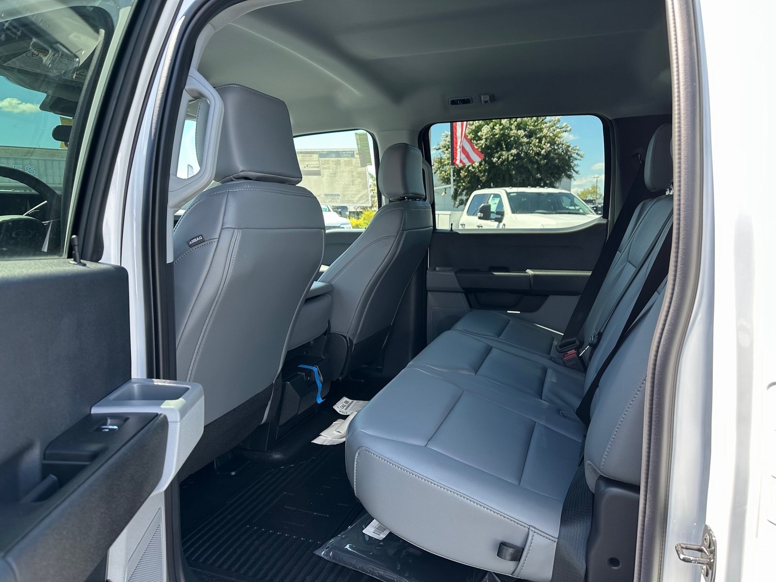 2025 Ford F-350 photo 14