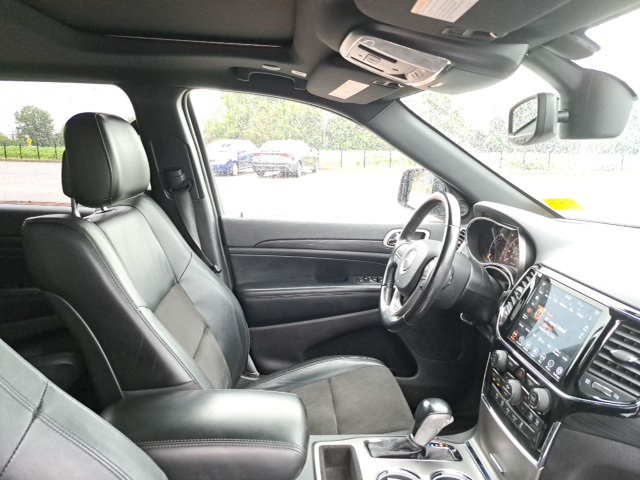 2020 Jeep Grand Cherokee Altitude photo 4