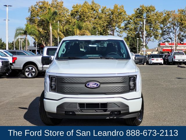 2025 Ford F-150 Lightning XLT photo 3