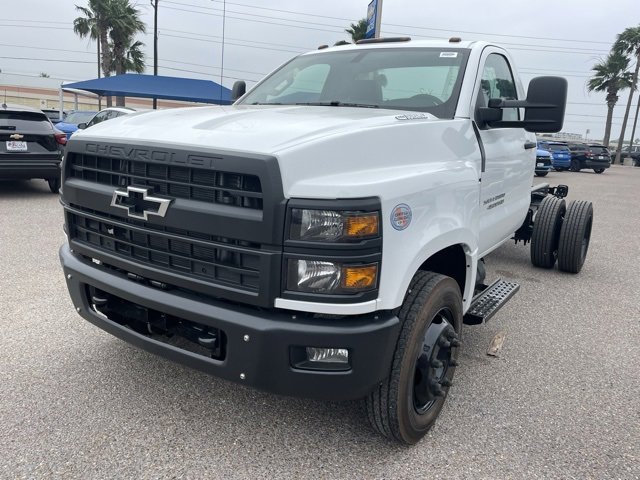 2024 Chevrolet Silverado 4500HD Work Truck photo 3