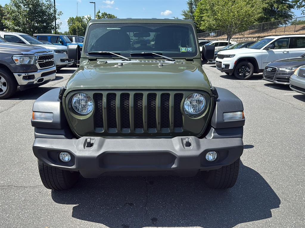 2022 Jeep Wrangler Unlimited Sport S photo 2