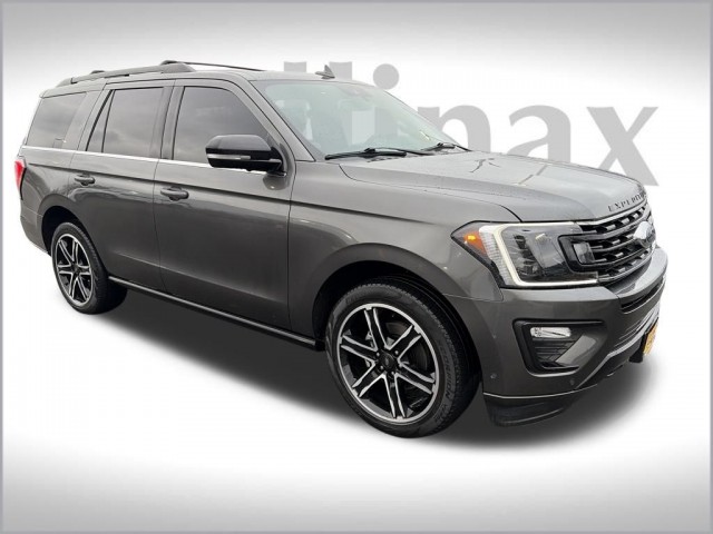 2021 Ford Expedition Limited's photo