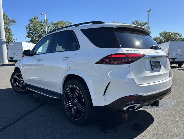 2025 Mercedes Benz GLE 350 4MATIC photo 3