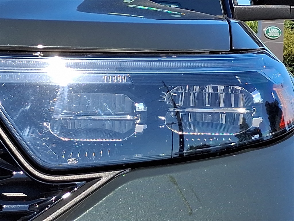 2023 Ford Explorer ST photo 7