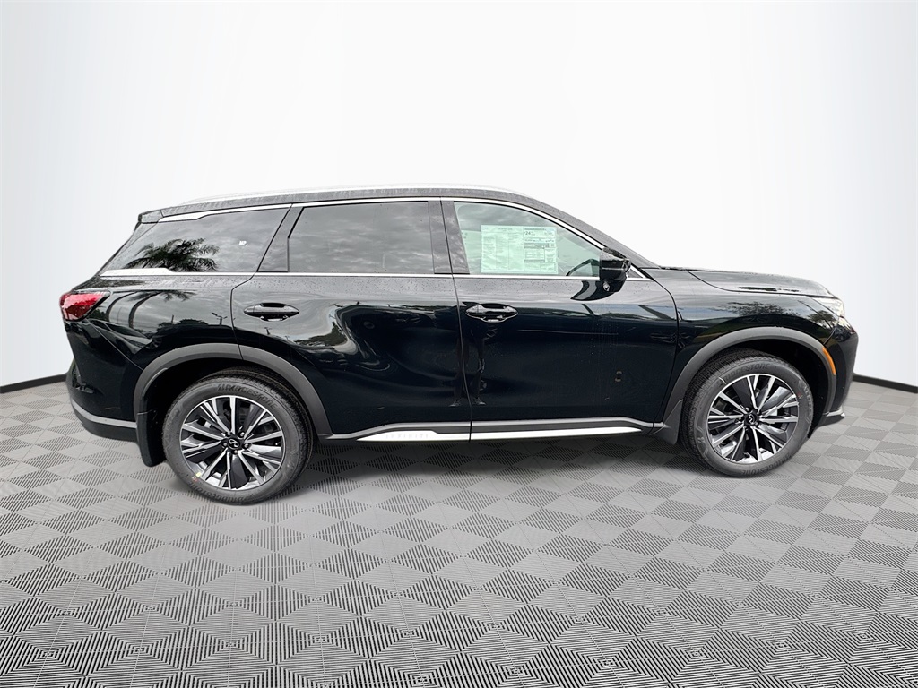 2026 Infiniti QX60 Luxe photo 8