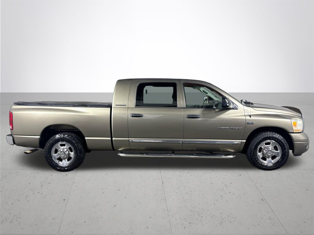 2006 Dodge Ram Laramie photo 5