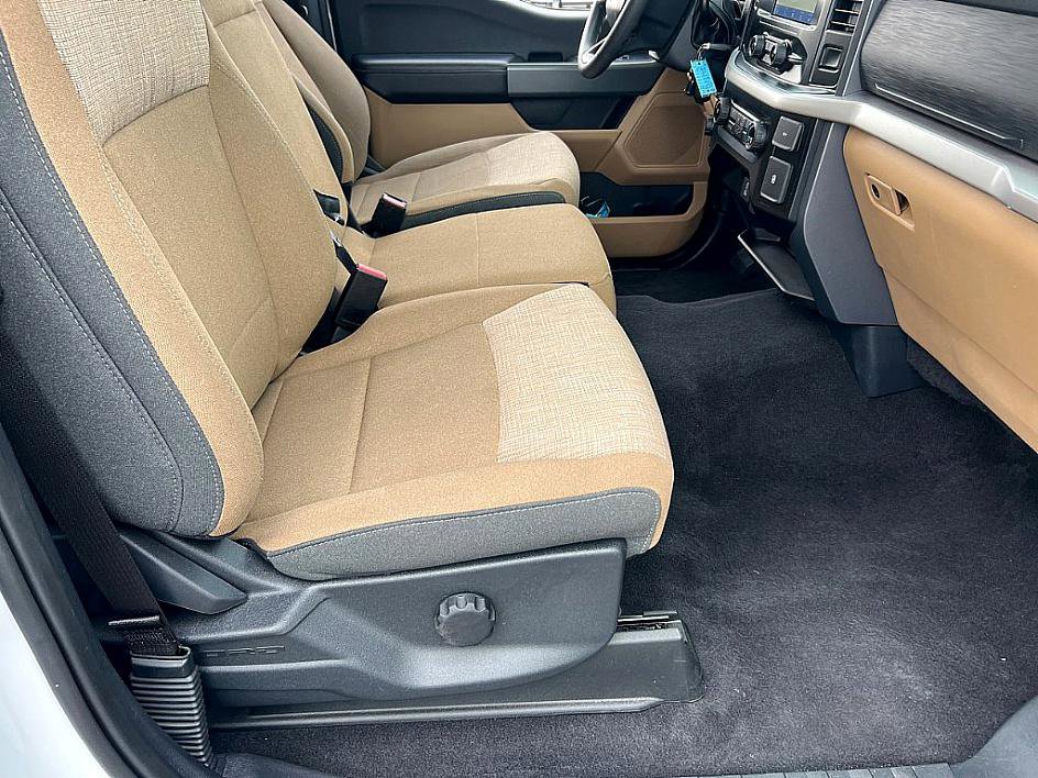 2023 Ford F-150 XLT photo 16