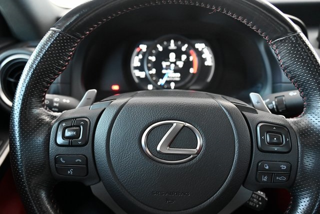 2022 Lexus IS 350 F SPORT photo 12