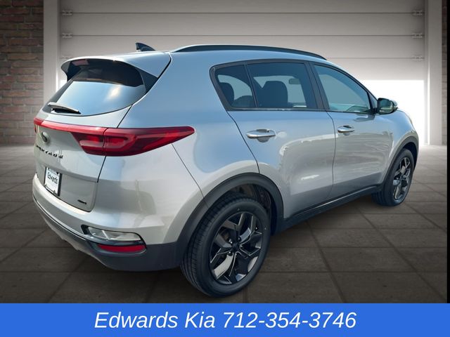 2022 Kia Sportage Nightfall Edition photo 3