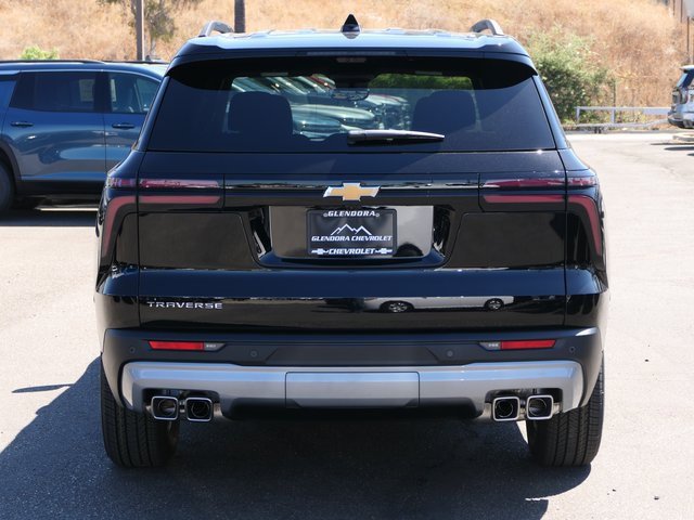 2026 Chevrolet Traverse photo 4