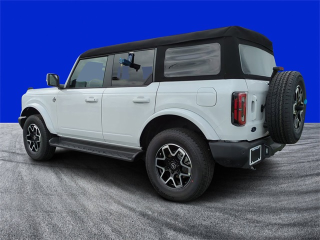 2025 Ford Bronco Outer Banks photo 5