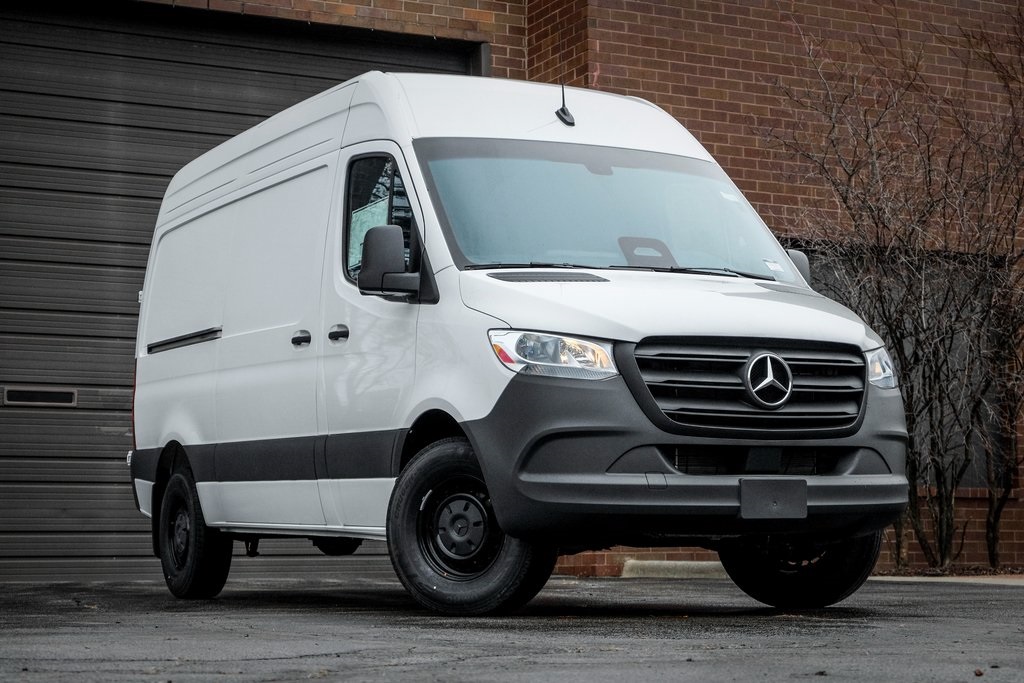2026 Mercedes-Benz Sprinter Cargo Van Base's photo