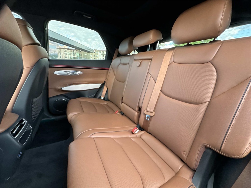 2026 Genesis GV70 2.5T Advanced photo 10