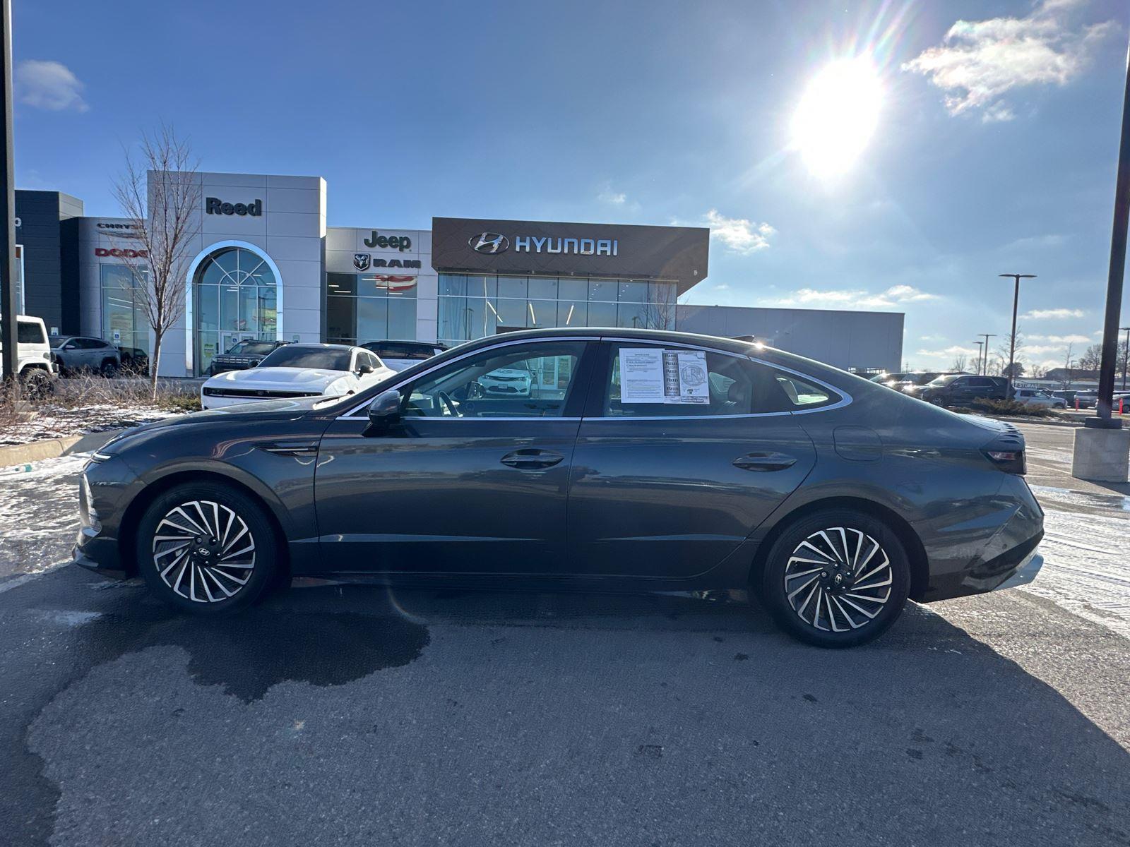 Certified 2025 Hyundai Sonata Hybrid Limited with VIN KMHL54JJ6SA109245 for sale in Kansas City