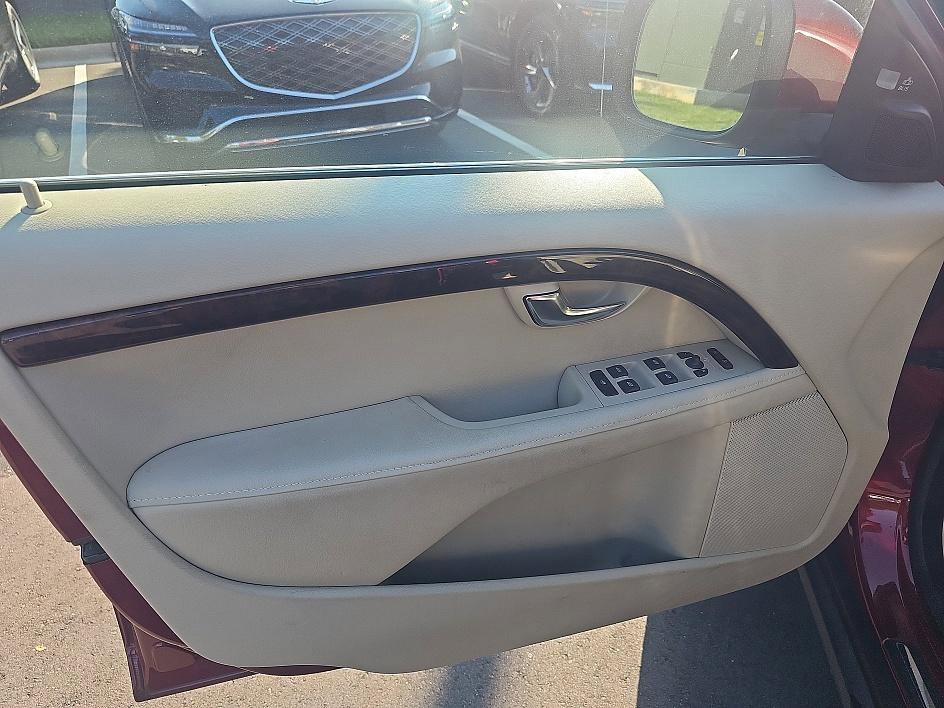 2015 Volvo XC70 T6 Platinum photo 6