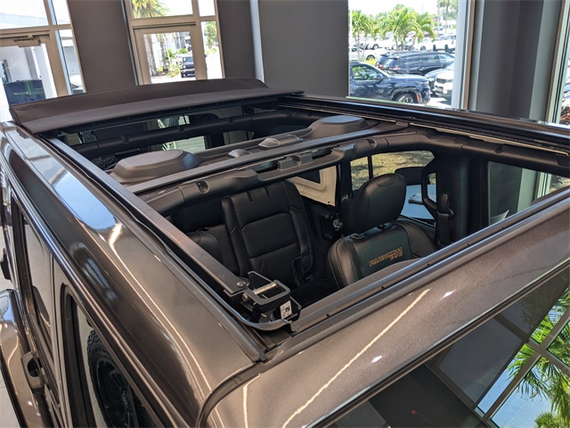 2021 Jeep Wrangler Unlimited Rubicon 392 photo 3
