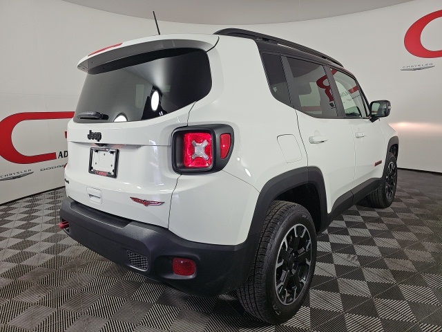 2023 Jeep Renegade Trailhawk photo 7