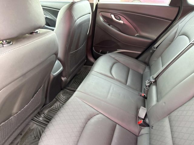 2019 Hyundai Elantra GT Base photo 12