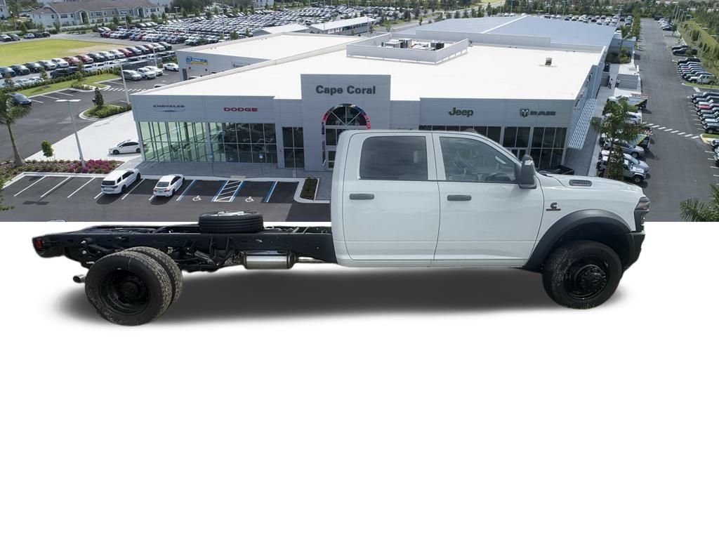 2025 Ram 4500 photo 2