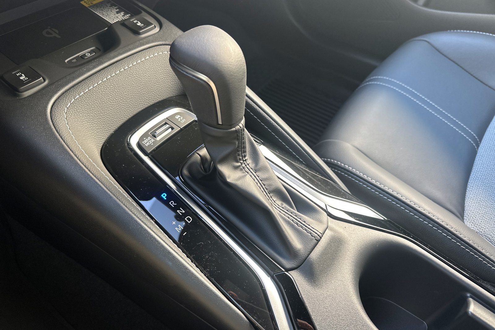 2025 Toyota Corolla XSE photo 22
