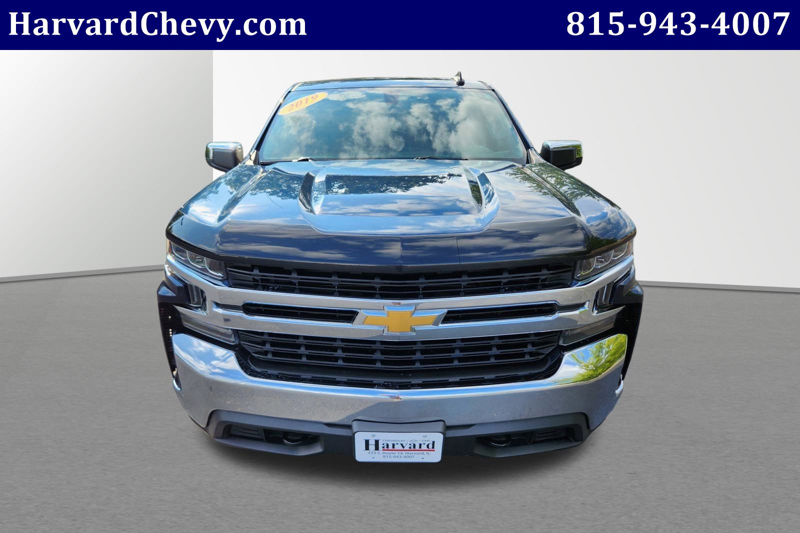2019 Chevrolet Silverado 1500 LT photo 2