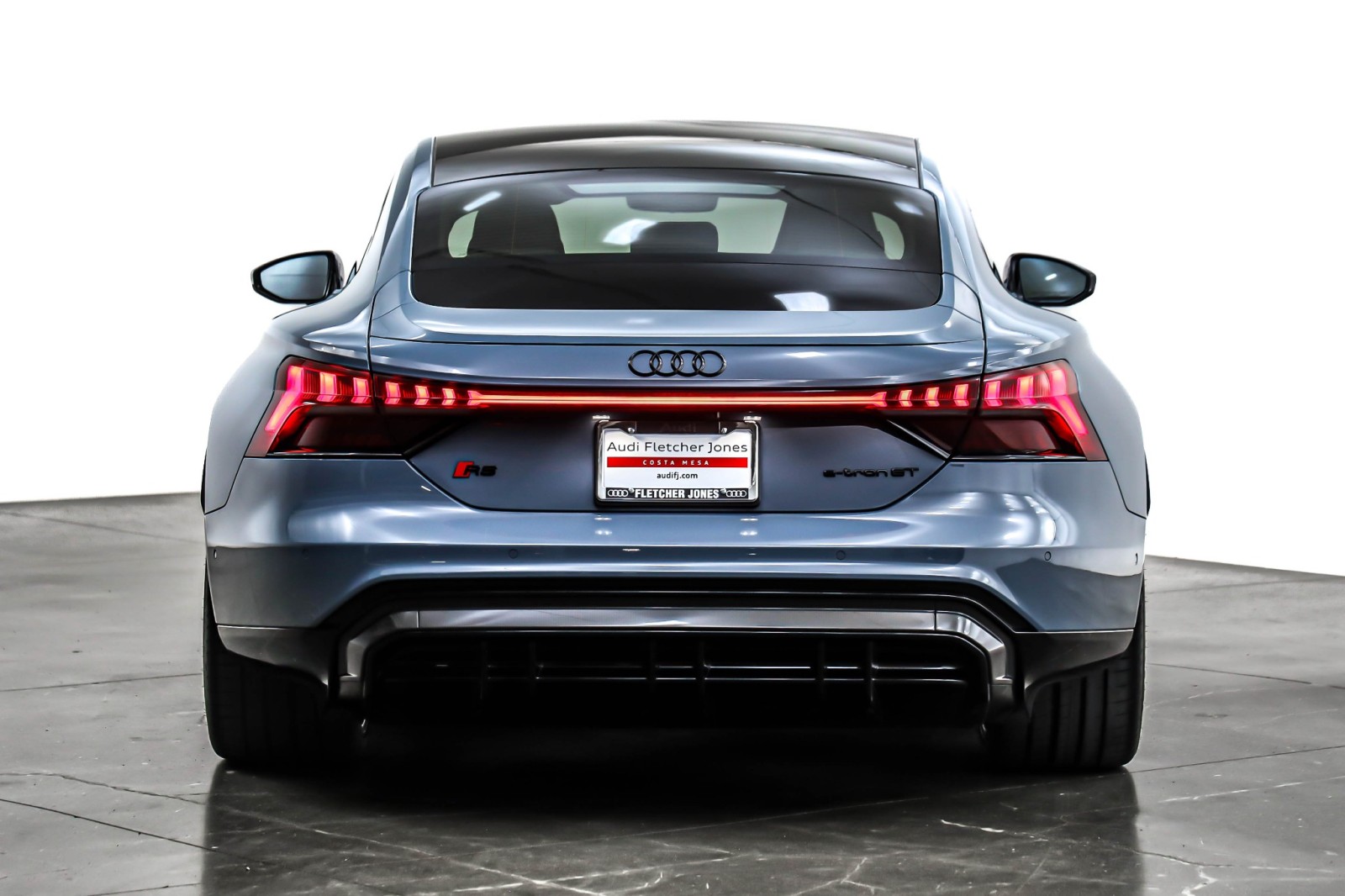 2022 Audi RS e-tron GT Base photo 3