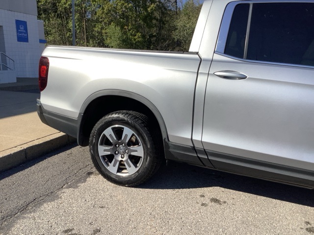 2017 Honda Ridgeline RTL-T photo 7