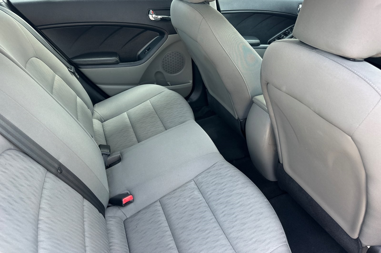 2015 Kia Forte LX photo 17