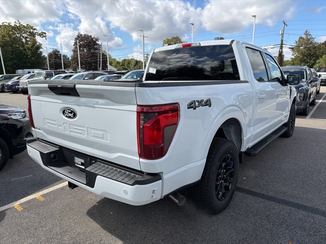 2025 Ford F-150 XLT photo 3