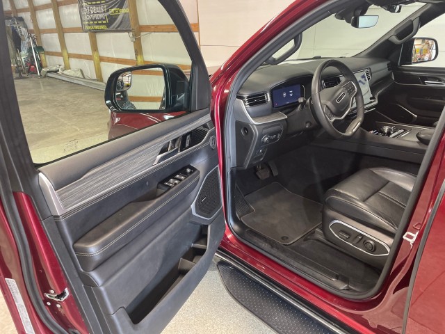 2023 Jeep Wagoneer Series III photo 10