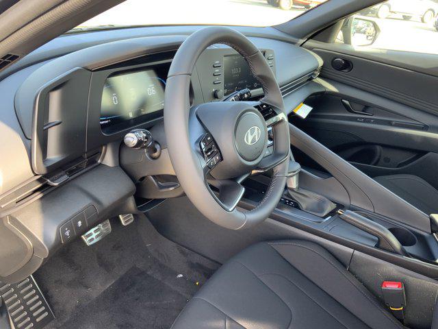 2025 Hyundai Elantra SEL Sport photo 4