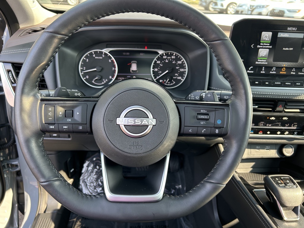 2022 Nissan Rogue SL photo 12