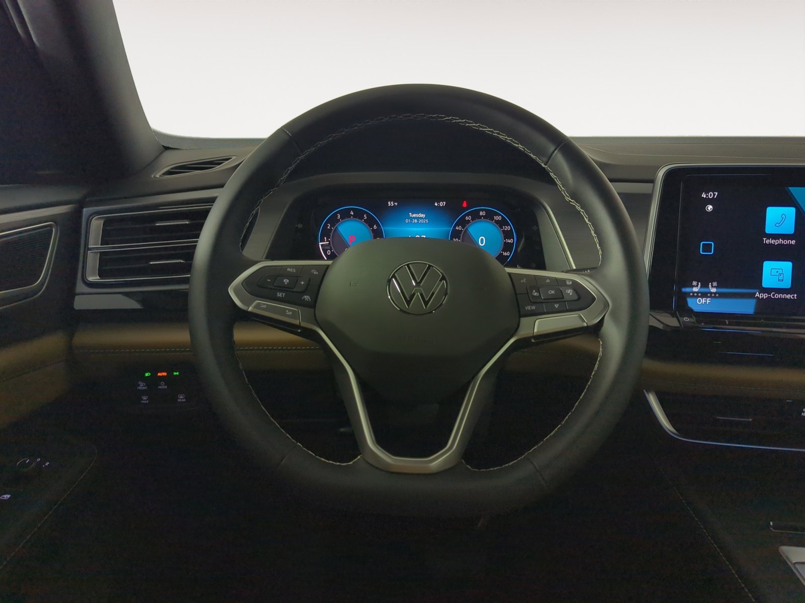 2025 Volkswagen Atlas Cross Sport SE photo 14