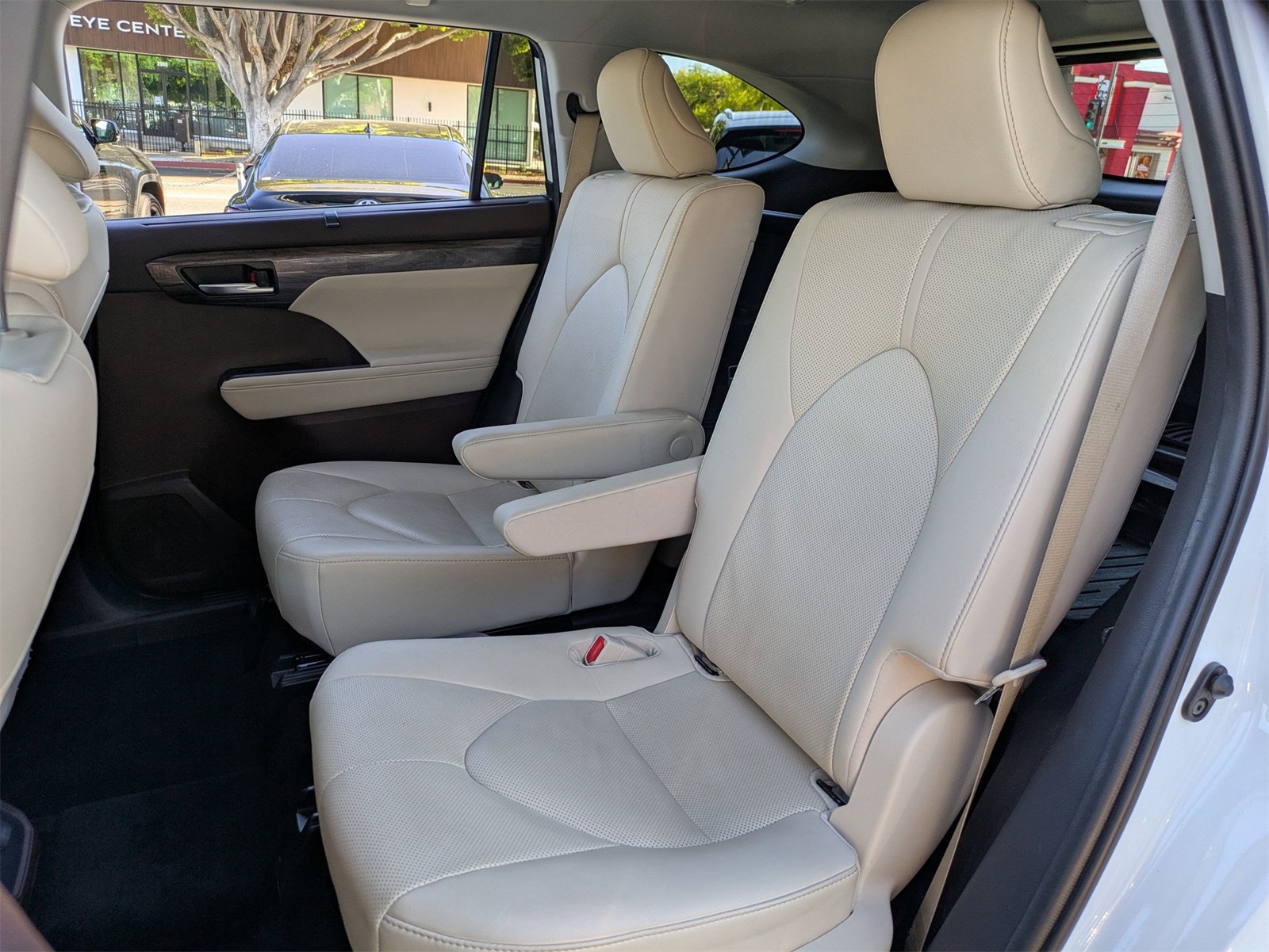 2020 Toyota Highlander Limited photo 27