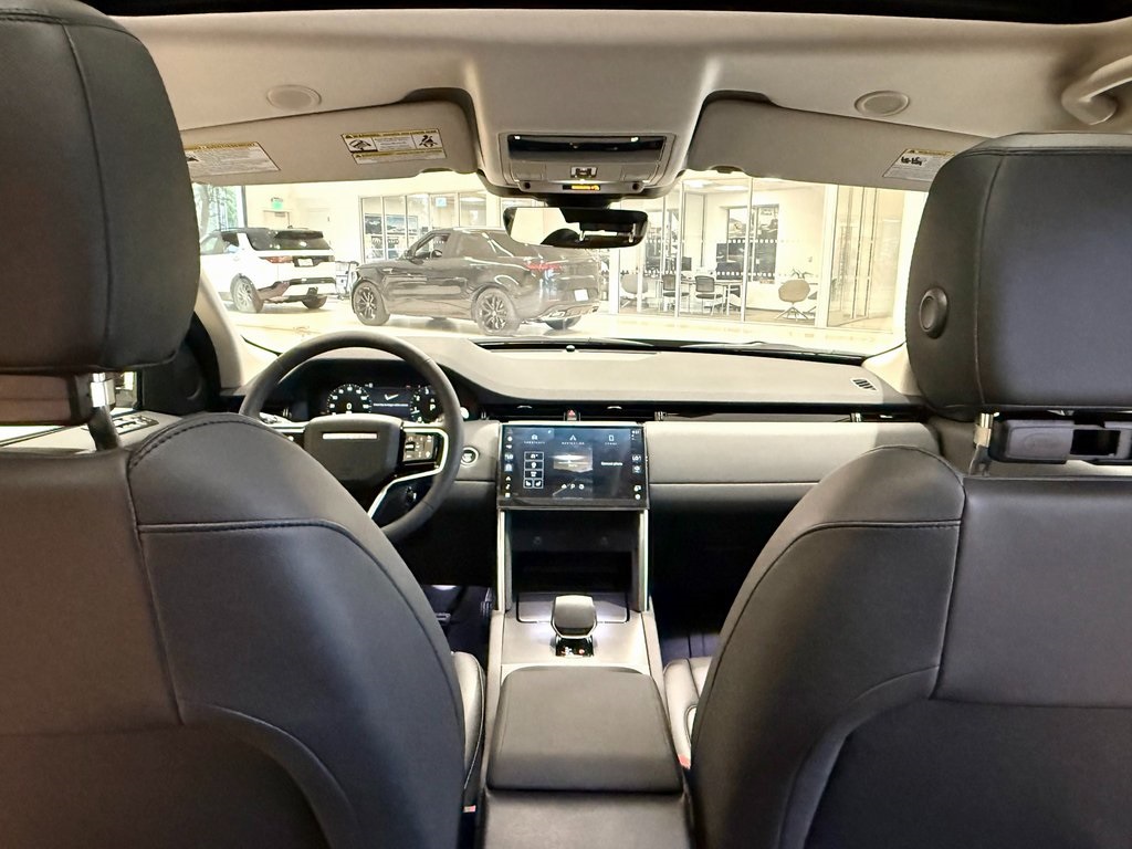2025 Land Rover Discovery Sport S photo 12