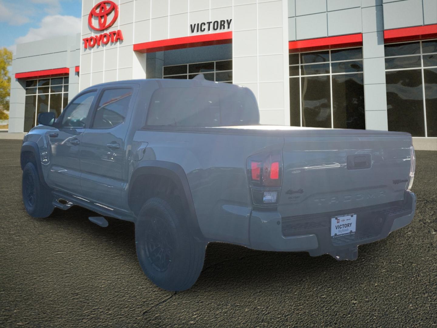 2021 Toyota Tacoma TRD Pro photo 5
