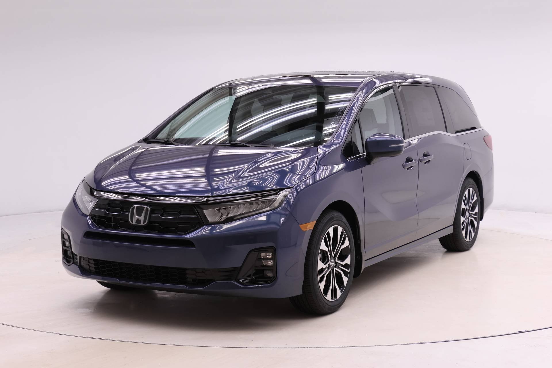 2026 Honda Odyssey Elite's photo