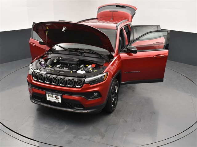 2025 Jeep Compass North Edition Latitude photo 22