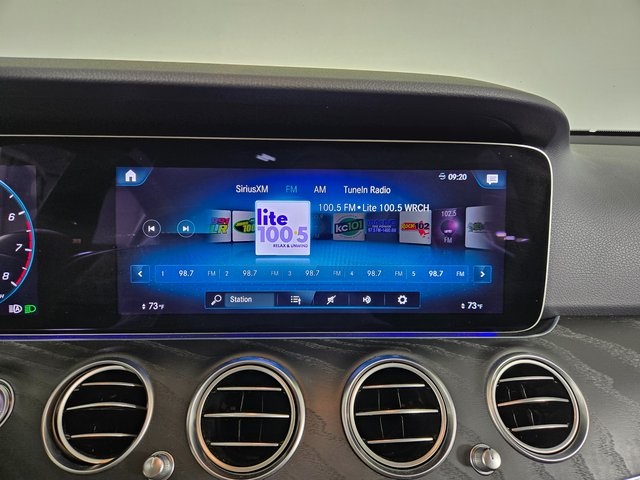 2022 Mercedes Benz E 4MATIC photo 31