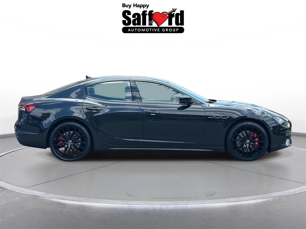 2022 Maserati Ghibli Modena Q4 photo 2