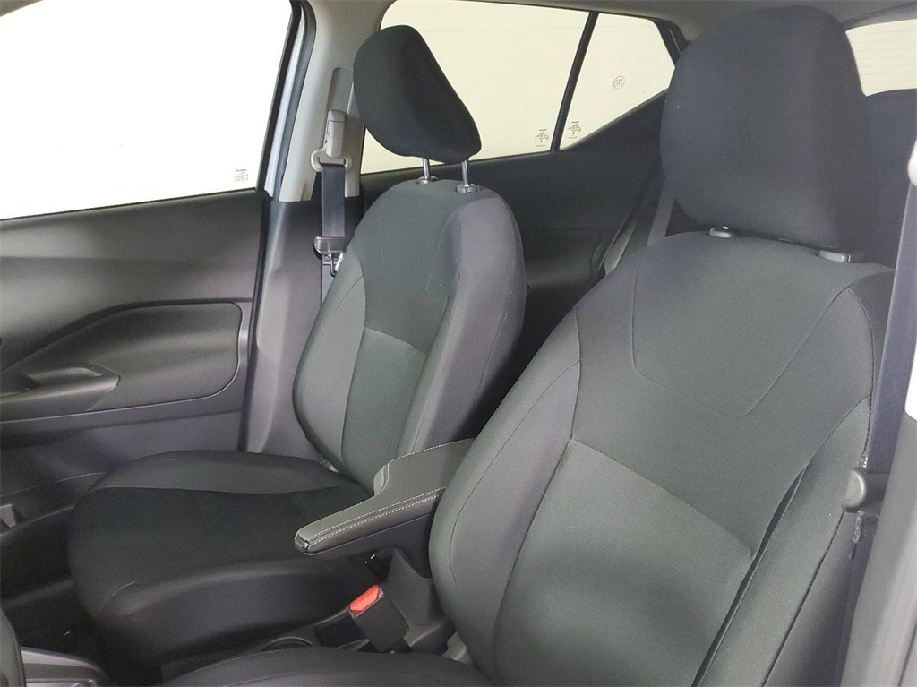 2024 Nissan Kicks S photo 14