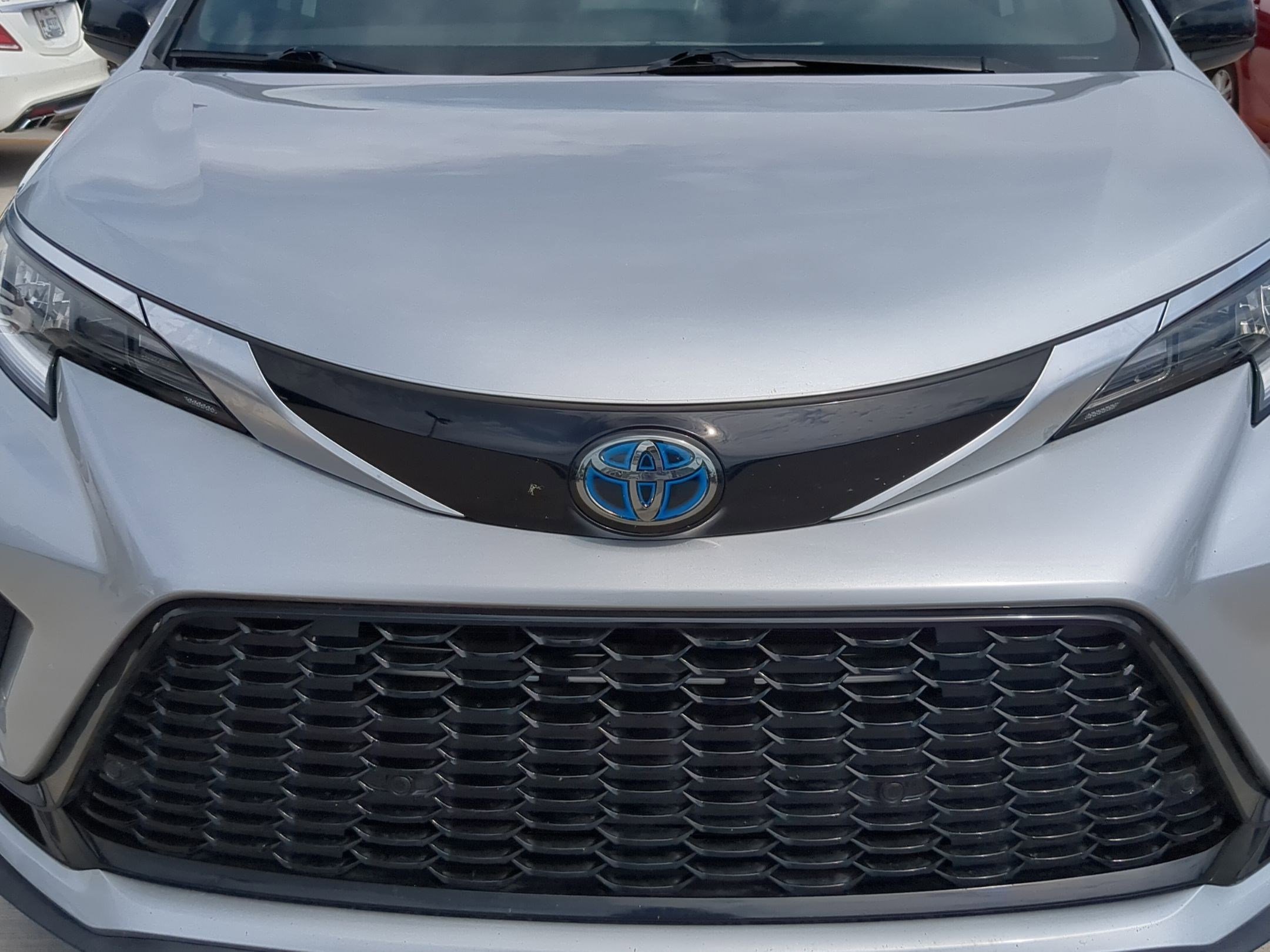 2021 Toyota Sienna XSE photo 9