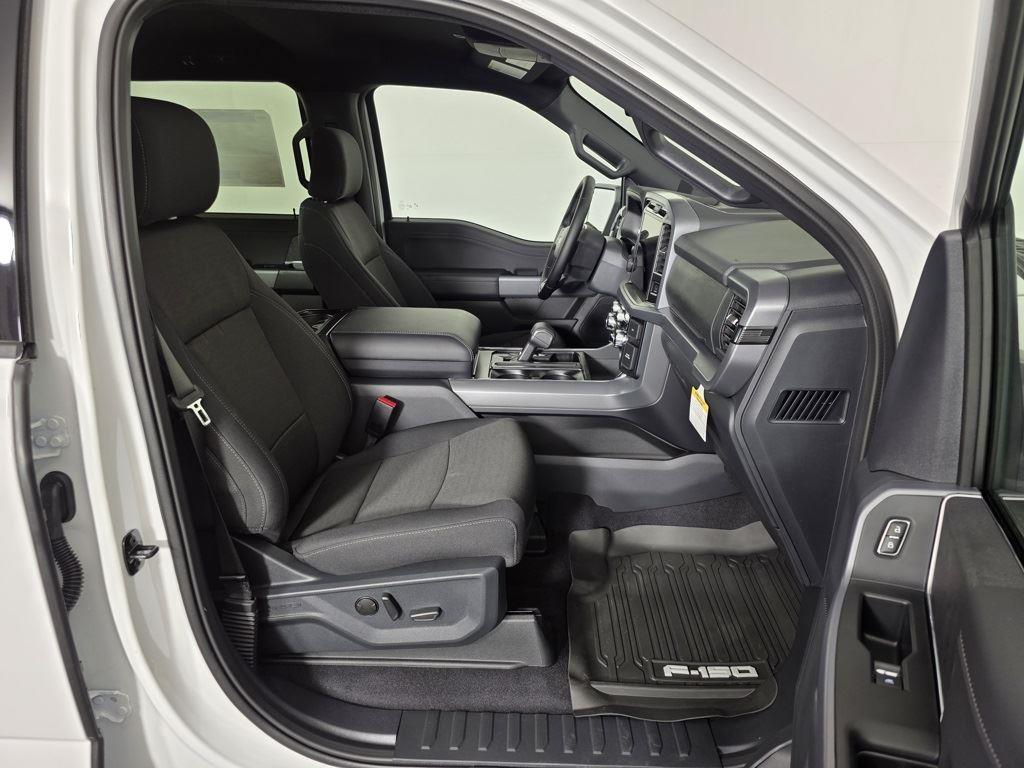 2025 Ford F-150 XLT photo 20